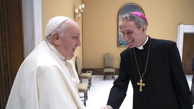 Le Pape et Mgr Gansweïn, le 3 janvier 2024 © Vatican Media