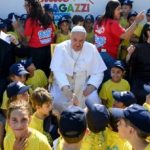 Le pape François rend visite aux participants du camp d'été « Estate Ragazzi In Vaticano © Vatican Media