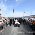 Bain de foule du pape François lors de sa visite à Trieste le 7 juillet 2024 © Vatican Media