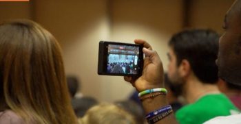 Cette rencontre sera l'occasion pour beaucoup de se retrouver après s'être rencontrés lors des Journées Mondiales de la Jeunesse à Lisbonne en 2023. Photo : © El Pregonero