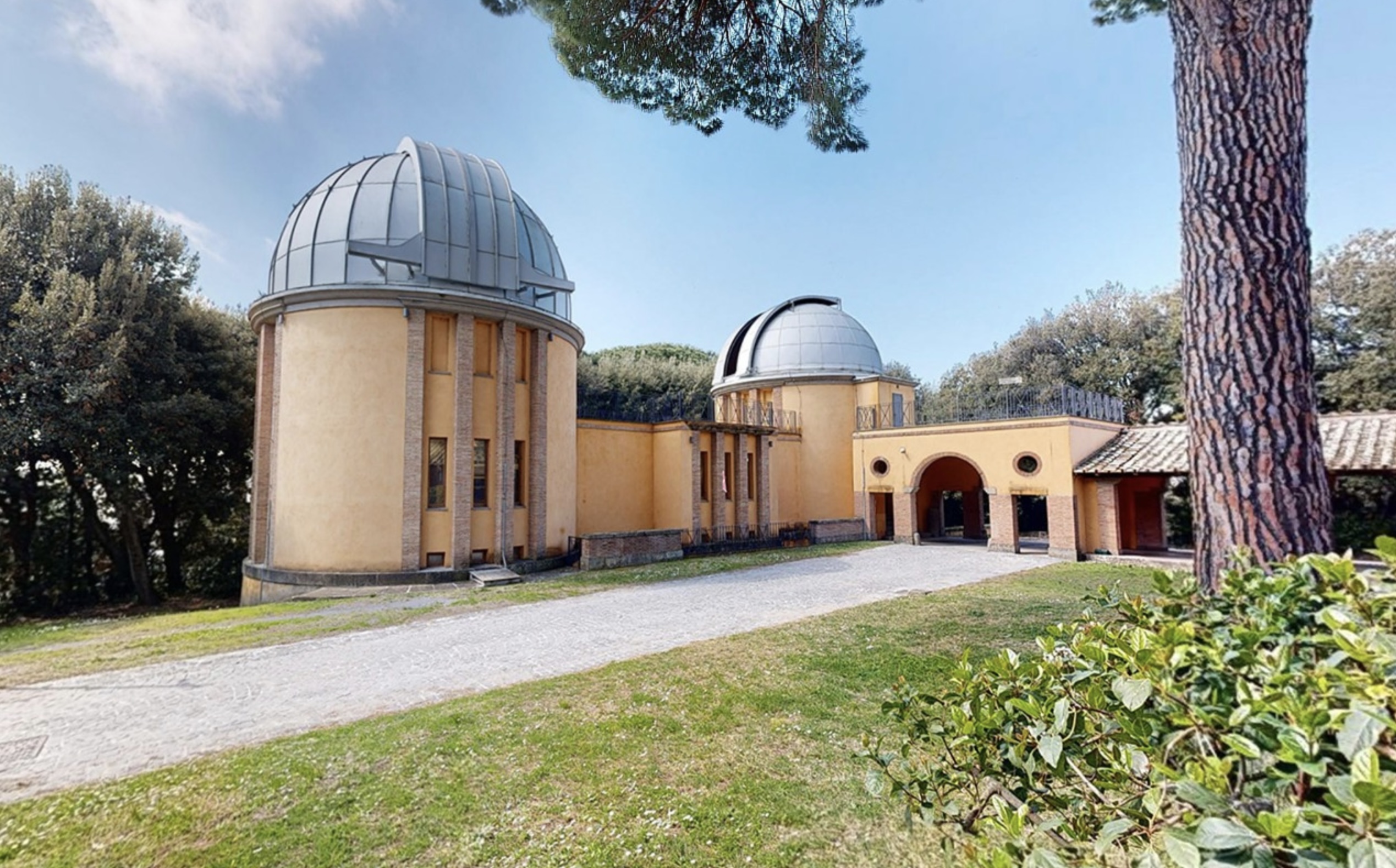 La Specola Vaticana, un des plus anciens observatoires astronomiques actifs du monde © observatoire du Vatican 