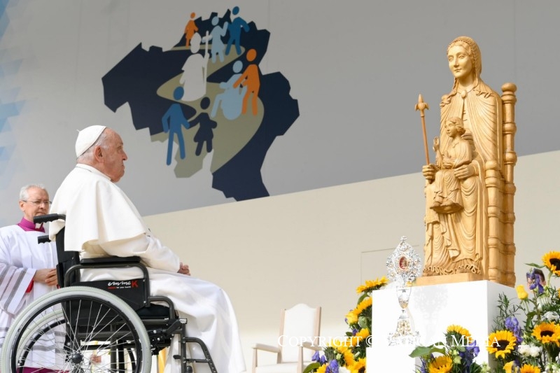 Angélus à la fin de la messe au stade Roi Baudouin (Bruxelles), 29 septembre 2024 © Vatican Media