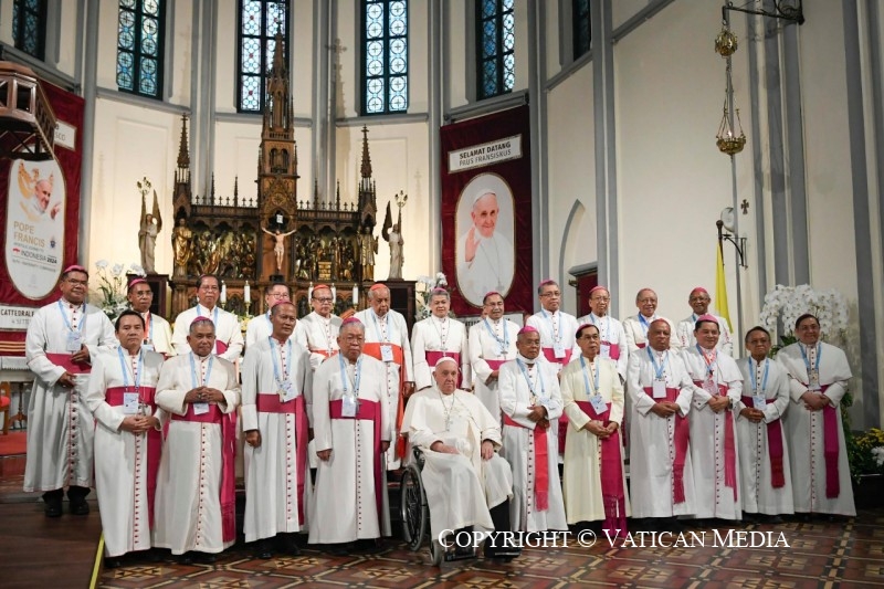 Voyage apostolique en Indonésie : Rencontre avec les évêques, les prêtres, les diacres, les personnes consacrées, les séminaristes et les catéchistes, 4 septembre 2024  © Vatican Media