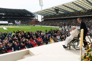 Angélus à la fin de la messe au stade Roi Baudouin (Bruxelles), 29 septembre 2024 © Vatican Media