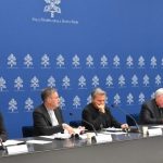 Conférence de presse des responsables du Synode des évêques, lundi 16 septembre 2024 © vatican.va 