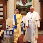 Le pape avait reçu Aung San Suu Kyi au Vatican en mai 2017 © Vatican media