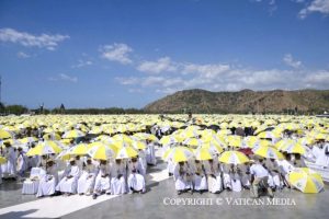 La messe au Timor a rassemblé́ 600 000 personnes © Vatican Media