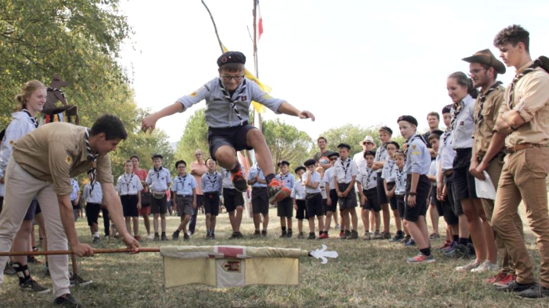 L'enquête montre un décalage entre les anciens scouts et le reste du grand public, dans toutes les catégories sociales © Scouts Unitaires de France