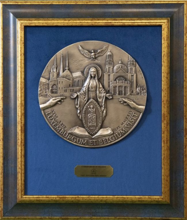 Médaille commémorative du voyage apostolique au Luxembourg et en Belgique © Vatican Media