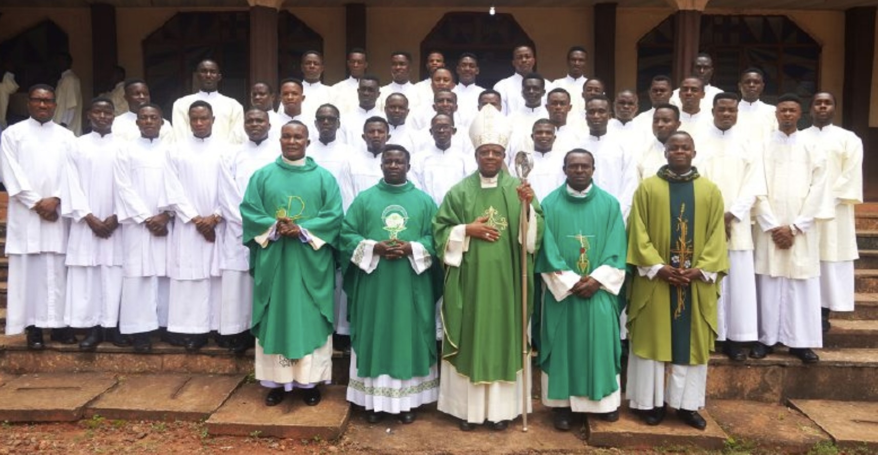 Mgr Onah a demandé aux fidèles de soutenir les nouveaux prêtres par la prière © diocèse catholique de Nsukka 