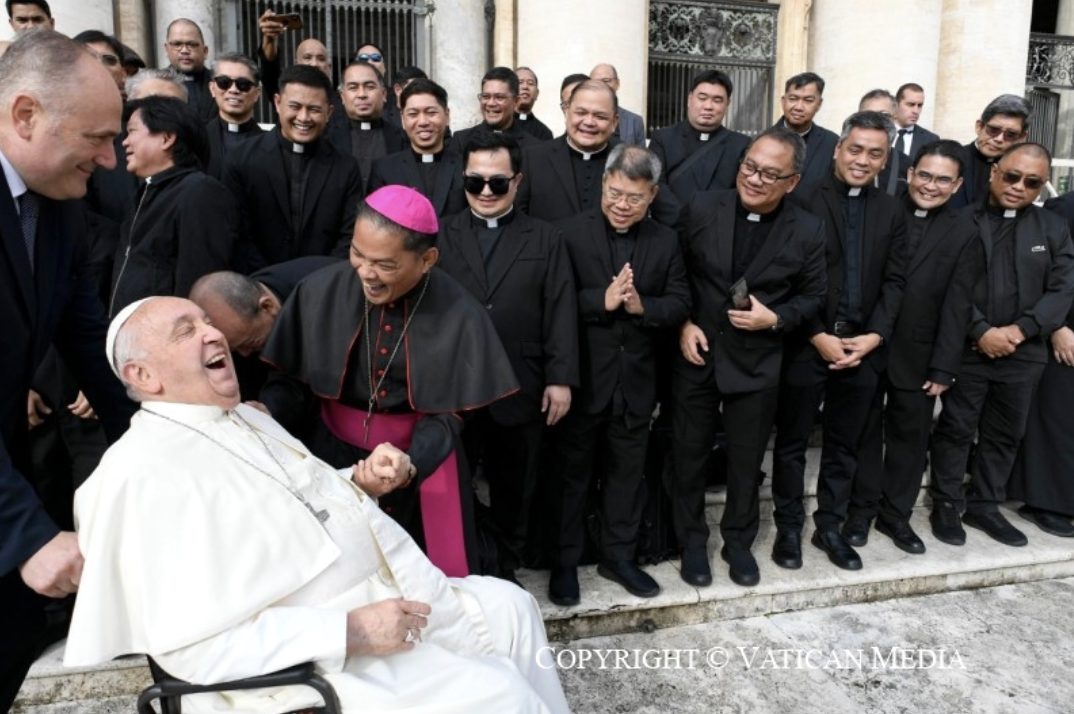 Audience générale du mercredi 9 octobre 2024 L’Esprit Saint garantit l’universalité et l’unité de l’Église © Vatican Media