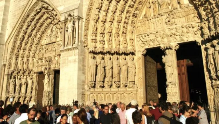 La gratuité de l'accès à la cathédrale Notre-Dame de Paris en question © Godong/ Notre-Dame de Paris