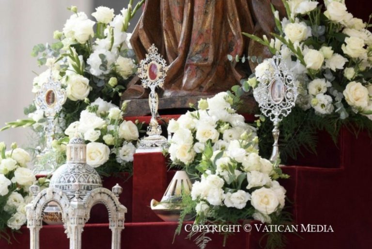 Reliques des nouveaux canonisés de ce dimanche 20 octobre © Vatican Media