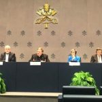 Conférence de presse jour 9 : prendre soin des relations au sein de l'Église et avec le monde extérieur © Vatican Media