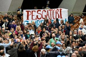 Discours du pape aux pêcheurs de diverses régions d'Italie et aux participants à la Conférence organisée par la Conférence épiscopale italienne sur les services nationaux de santé en Europe © Vatican Media