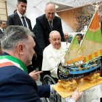 Discours du pape aux pêcheurs de diverses régions d'Italie et aux participants à la Conférence organisée par la Conférence épiscopale italienne sur les services nationaux de santé en Europe © Vatican Media