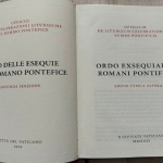 Cette édition révisée incorpore des mises à jour significatives conçues pour refléter les sensibilités théologiques et pastorales contemporaines © Catolin