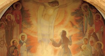 Fresque de la chapelle des Apparitions avec saint Jean Eudes (deuxième en bas à gauche) © Sanctuaire du Sacré-Cœur