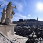 Place Saint-Pierre lors de l’Angélus du dimanche 17 novembre 2024 © Vatican Media