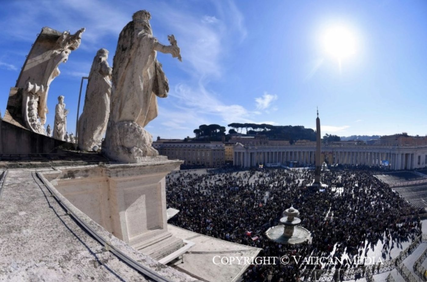 Place Saint-Pierre lors de l’Angélus du dimanche 17 novembre 2024 © Vatican Media