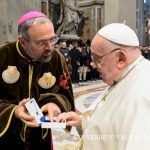 Discours du Saint-Père aux pèlerins italiens du chemin de Saint-Jacques-de-Compostelle 19 décembre 2024 © Vatican Media