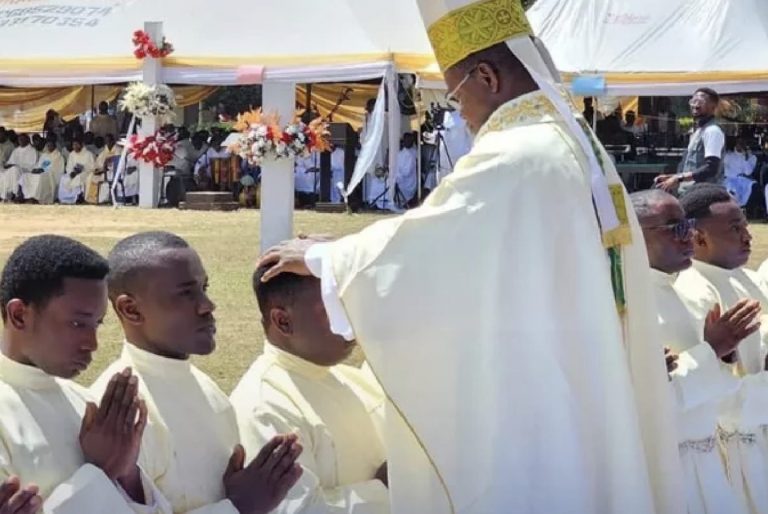 Monseigneur Fortunatus Nwachukwu a ordonné 40 diacres le 21 novembre 2024 © Bigard Memorial Seminary