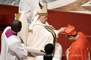 Remise de la barrette cardinalice © Vatican Media