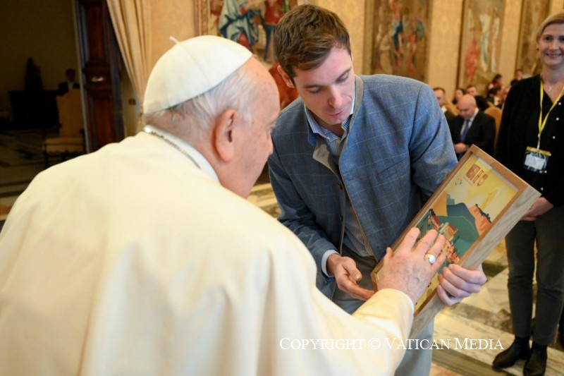 Le pape s’adresse à une délégation d’élus de l’État français © Vatican Media