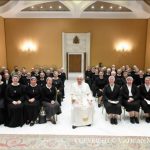 Rencontre avec les sœurs de la Sainte Famille de Nazareth © Vatican Media