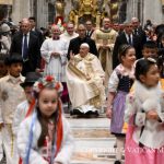 Nativité du Seigneur - Ouverture de la Porte Sainte et Messe de la Nuit de Noël, 24 décembre 2024 © Vatican Media