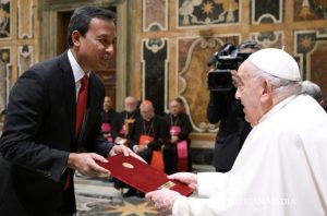 Présentation des Lettres de créance de l’ambassadeur Monsieur Vepa HAJIYEV © Vatican Media