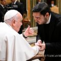 Salutations du pape à la communauté de l'Almo Collegio Capranica de Rome, 20 janvier 2025 © Vatican Media