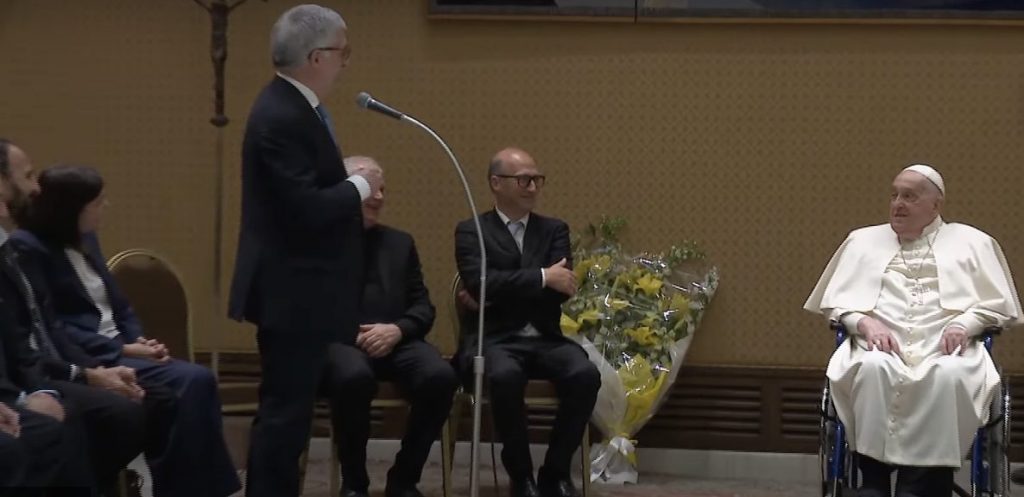 Rencontre du pape François avec le Personnel de la Polyclinique Gemelli, de l’Université catholique et de la Direction de la santé, 16 avril 2025 © Video VaticanNews, capture ZENIT