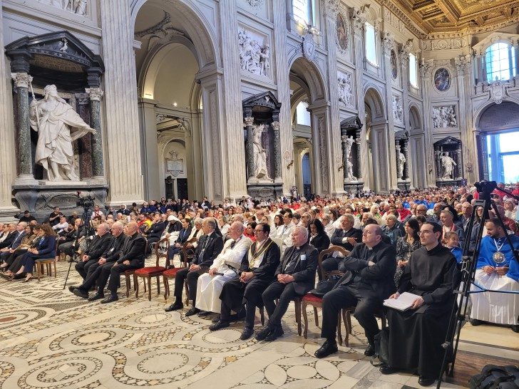 Cérémonie d'ouverture dans la basilique Saint-Jean-de-Latran © rcf.fr