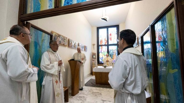 La visite reflète les traits distinctifs du ministère du pape Léon XIV