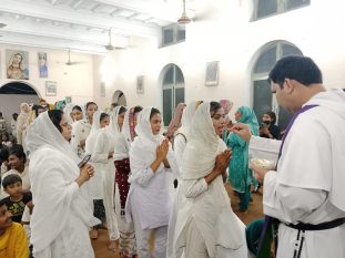 Des femmes catholiques au Pakistan © AED