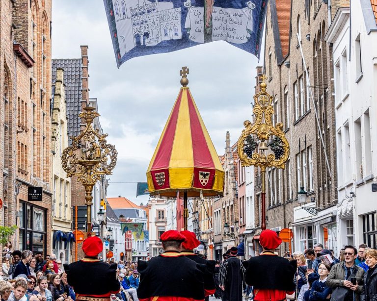 Le Saint-Sang du Christ vénéré depuis le 14e siècle © bloedprocessiebrugge.be