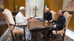 Monseigneur Ocáriz, dans son message bref mais caractéristique, a mis l'accent sur la dimension spirituelle du Camino © Vatican Media