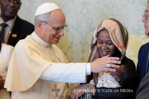 Discours du pape Léon XIV à la délégation du Groupe des réfugiés des Chagos, Port-Louis, Maurice, 23 août 2025 © Vatican Media