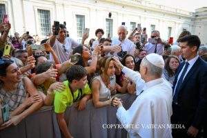 "Que Dieu nous aide à être une seule famille" © Vatican Media 