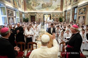 Discours du pape Léon XIV aux participants au pèlerinage des servants d'autel de France, 25 août 2025 © Vatican Media 