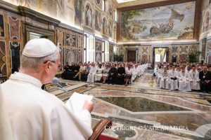 Discours du pape Léon XIV aux participants au pèlerinage des servants d'autel de France, 25 août 2025 © Vatican Media