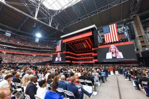 90 000 personnes au State Farm stadium pour rendre hommage à Charlie Kirk © facebook.com/realCharlieKirk