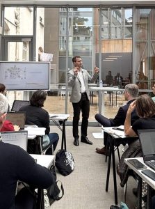 « Nos enseignants, agents publics de l’État mais pas fonctionnaires, ne sont pas soumis au principe de neutralité » © enseignement-catholique.fr