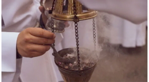 Encens pendant la Liturgie des Heures 