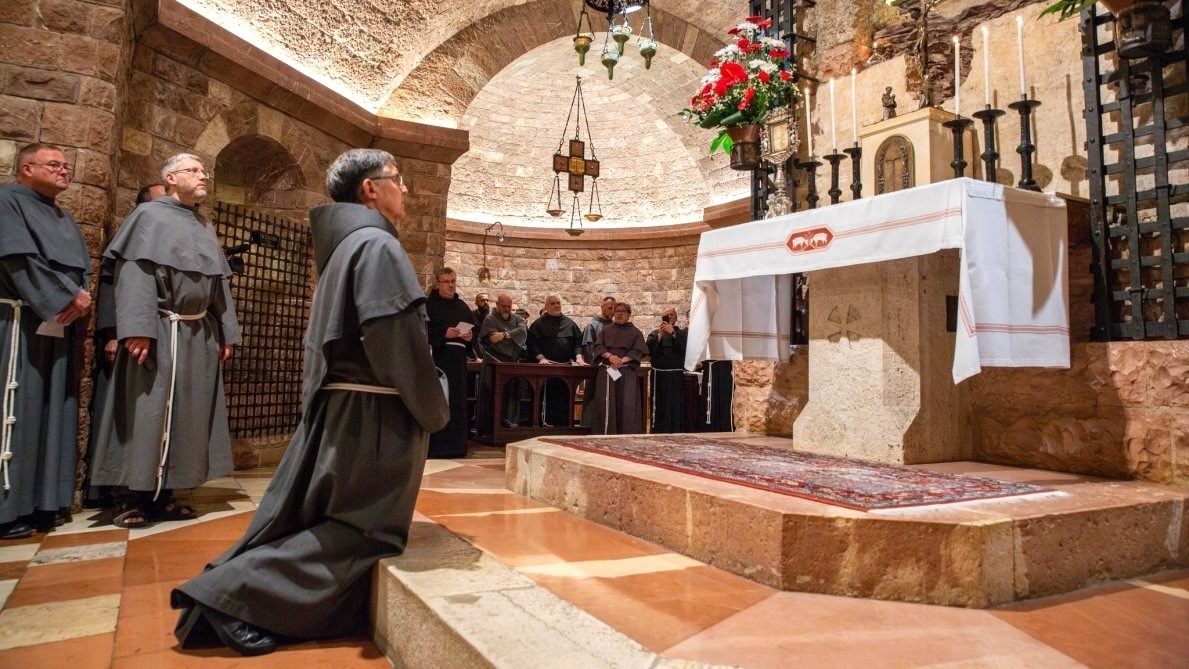 La vénération des reliques de saint François, un événement inédit © sanfrancescoassisi.org