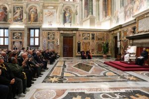 Salutations du Saint-Père aux membres du Conseil national anti-usure, 18 octobre 2025 © Vatican Media 