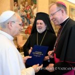 Aux membres du Comité conjoint du Conseil des Conférences épiscopales d'Europe (CCEE), de la Conférence des Églises européennes (CEC), et des représentants des Églises chrétiennes d'Europe, 6 novembre 2025 © Vatican Media
