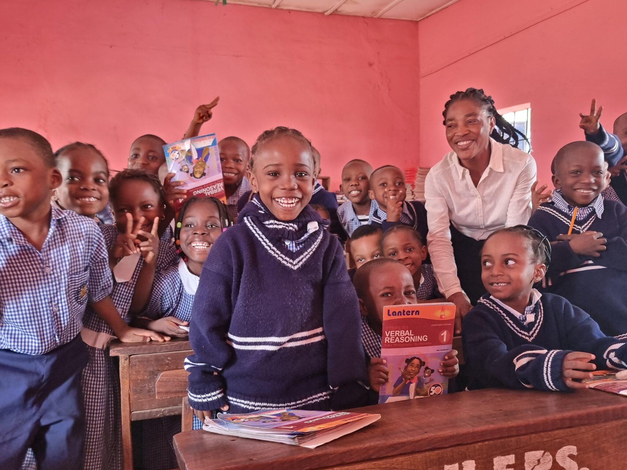 Des enfants dans une école au Nigeria. ©AED