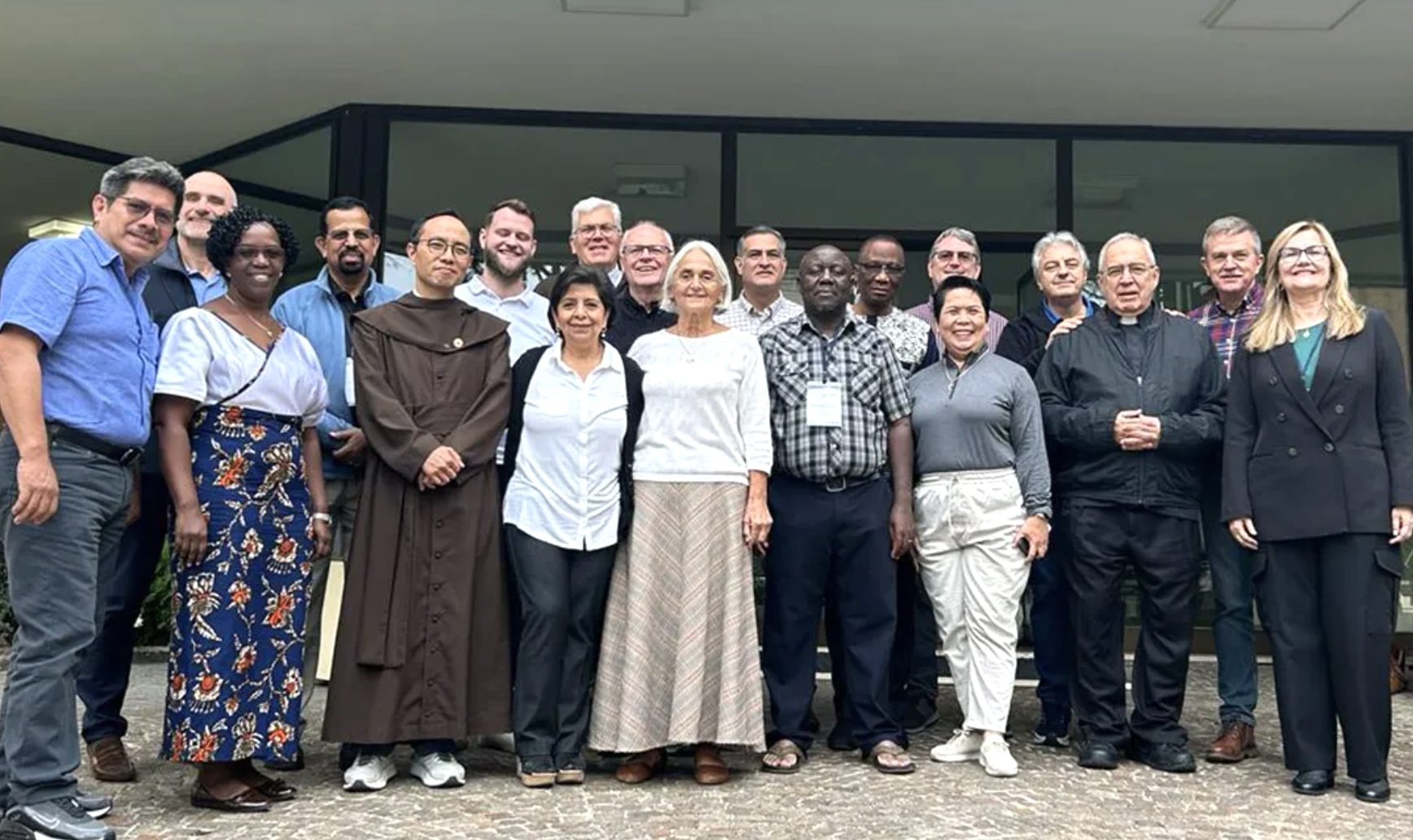 Le Conseil international de Charis est composé de 18 membres venant du monde entier © charis.international/fr